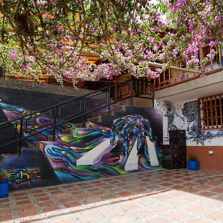 Casa Kayam Art Hostel Coliving Coworking Guatape Exterior photo