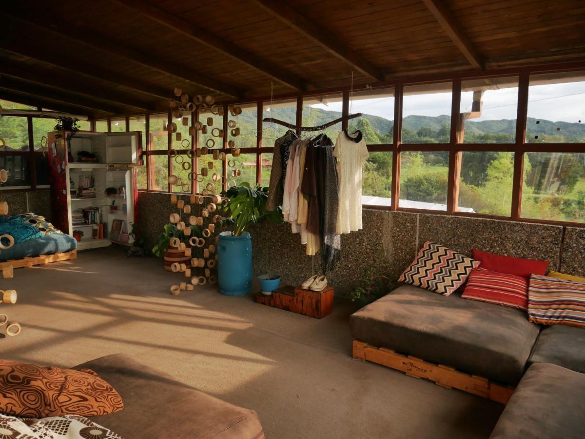 Casa Kayam Art Hostel Coliving Coworking Guatape Exterior photo