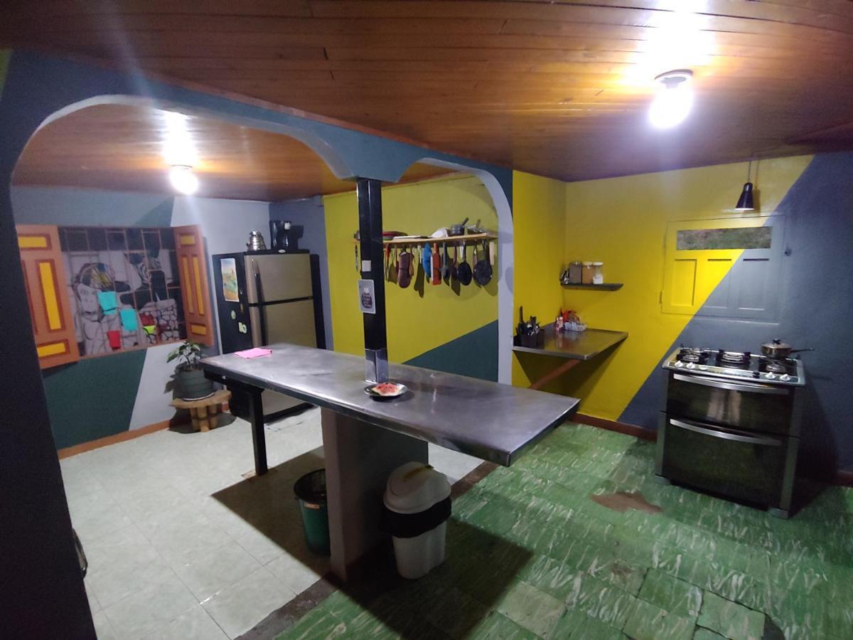 Casa Kayam Art Hostel Coliving Coworking Guatape Exterior photo