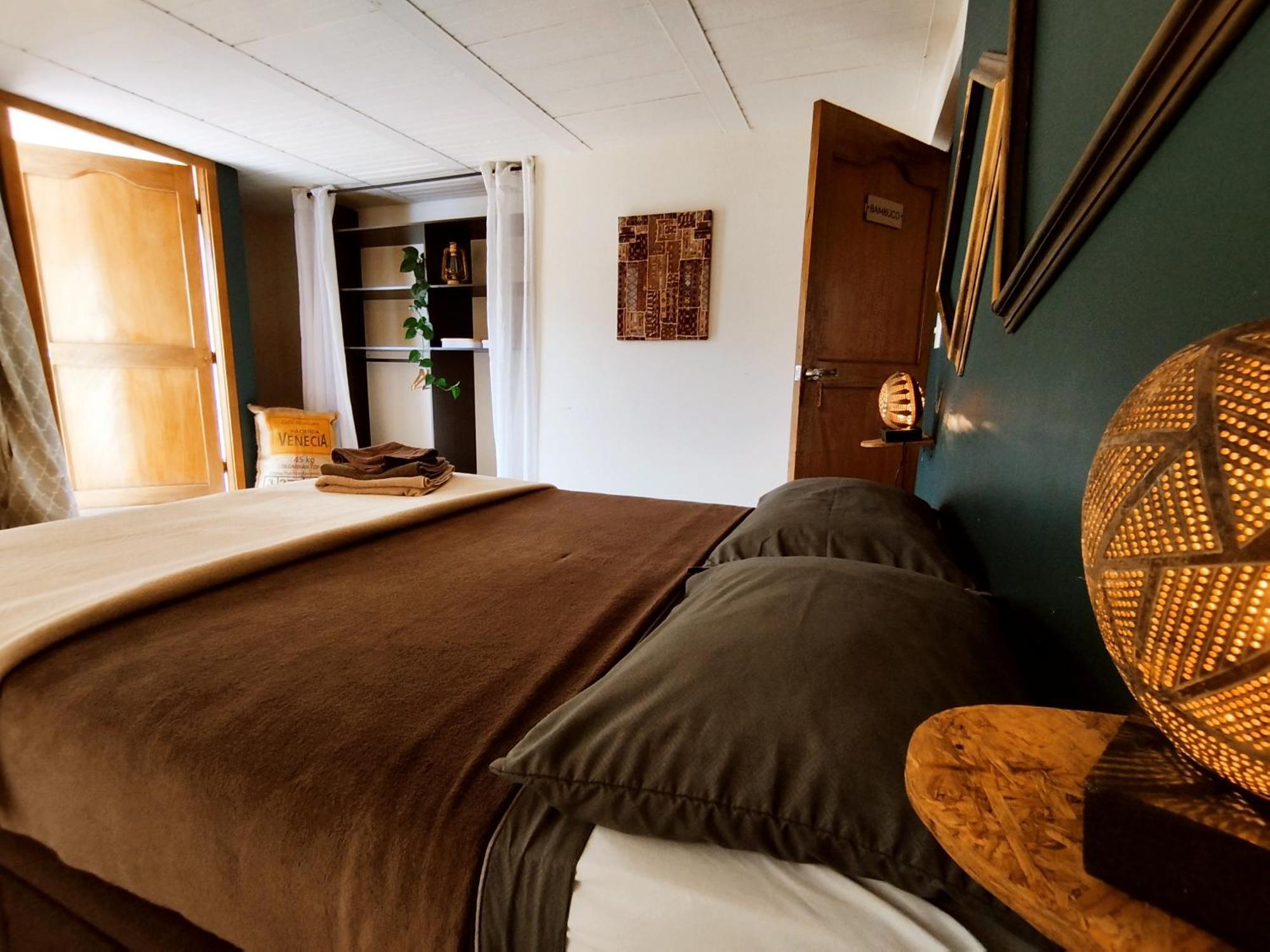 Casa Kayam Art Hostel Coliving Coworking Guatape Room photo
