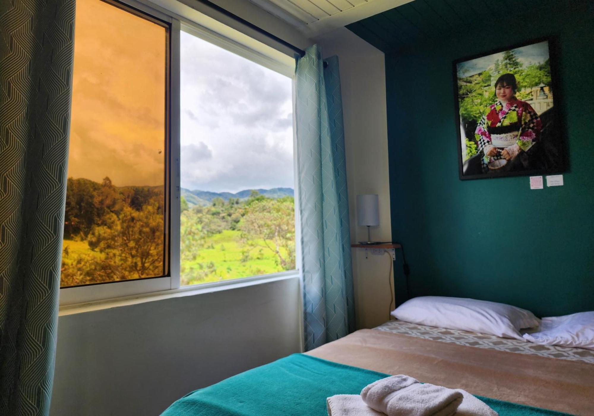 Casa Kayam Art Hostel Coliving Coworking Guatape Room photo