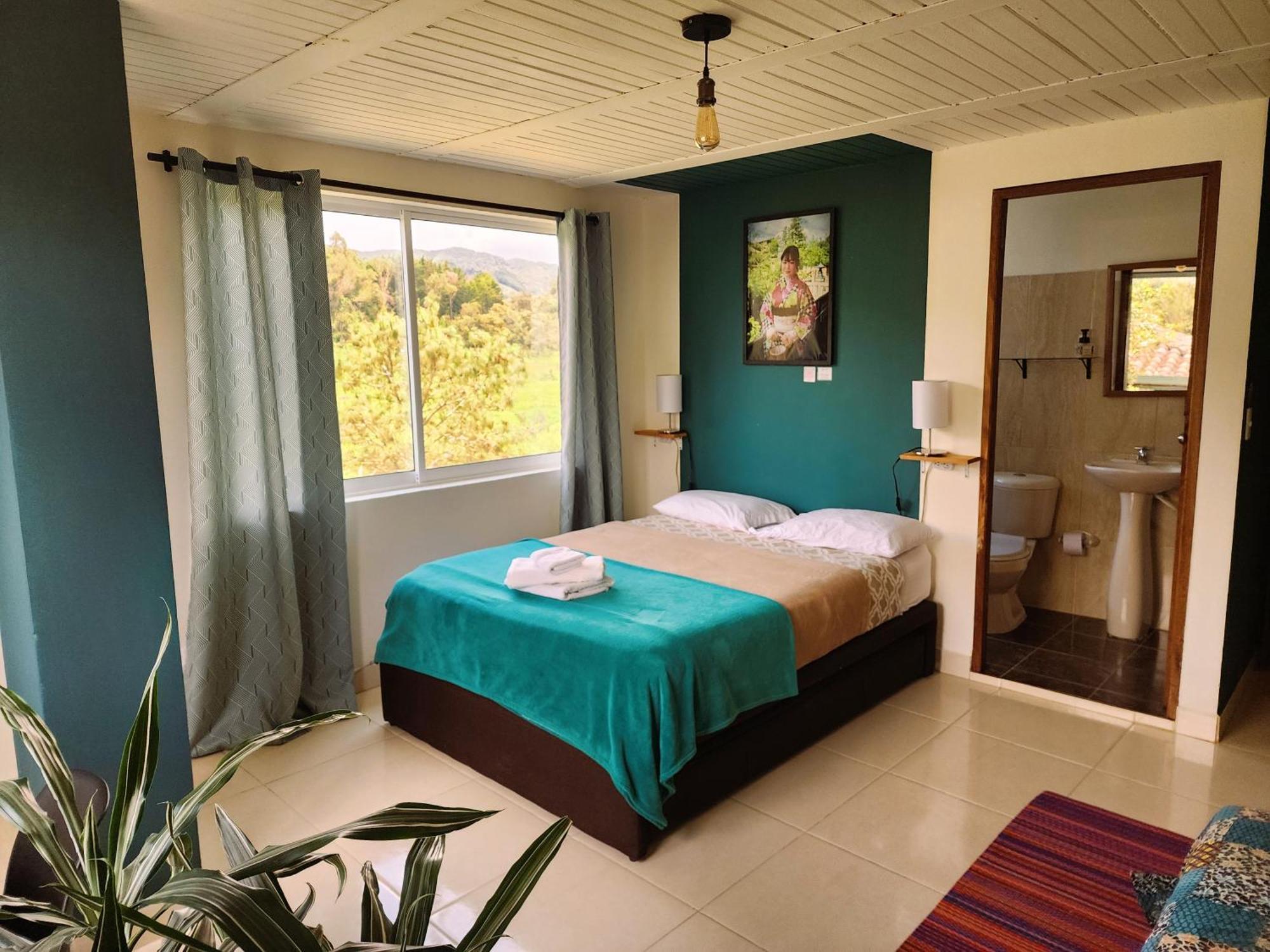 Casa Kayam Art Hostel Coliving Coworking Guatape Room photo
